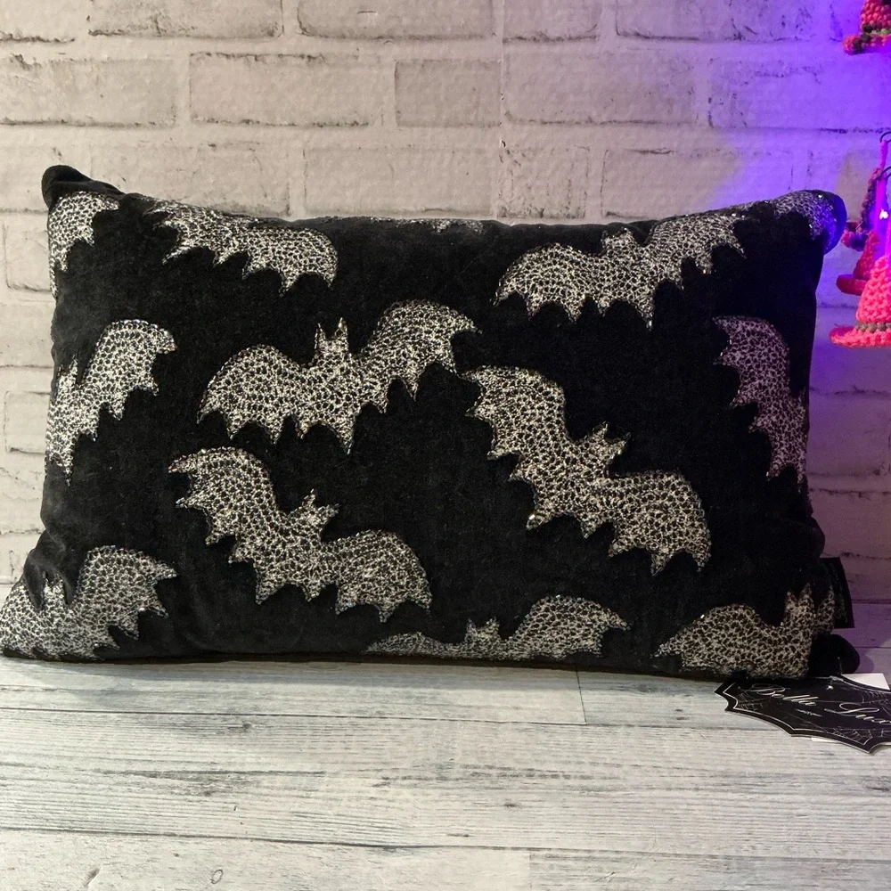 Bella Lux 14x22 Velvet Embroidered Bats Beadwork Halloween Pillow